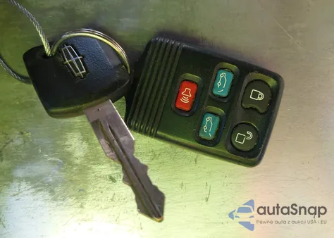 2007 Lincoln Navigator Ultimate from USA, damaged, VIN 5LMFU275X7LJ22829